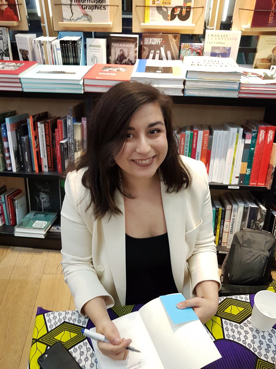 👌✌À lire ce premier roman très réussi de Salomé Berlemont-Gilles publié chez <a href="/EditionsGrasset/">Grasset et Fasquelle</a> Le premier qui tombera. Bravo <a href="/SalomeBGt/">S.Berlemont-Gilles</a> <a href="/Lesnouveautes/">Librairie Les Nouveautés</a> !