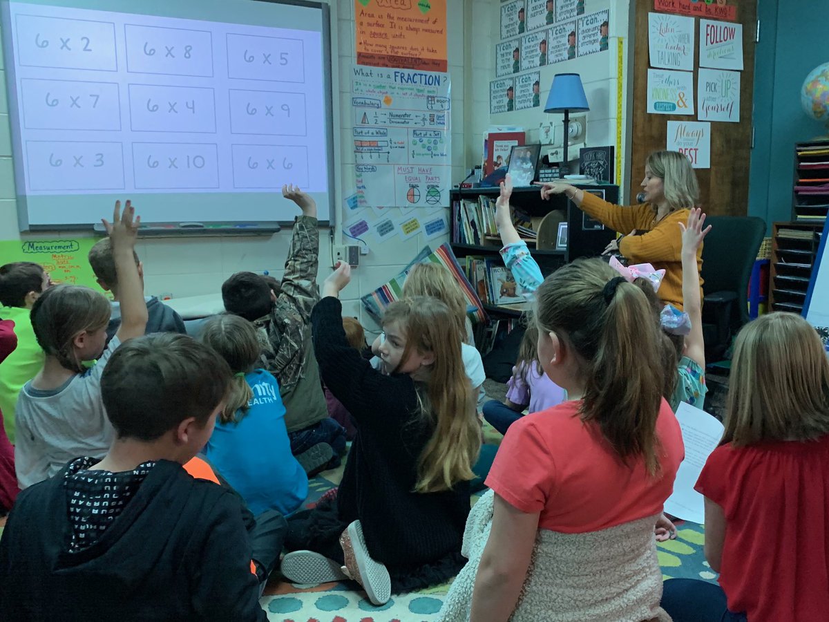 Cabot_Southside's tweet photo. 3rd graders working on being fluent mathematicians! #sspride https://t.co/Wxk9CHXJYd