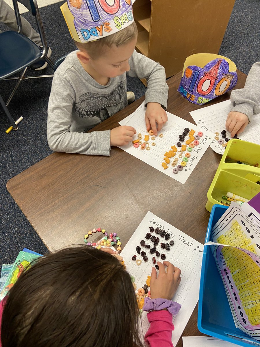 Lyndsey Rindler tweet media