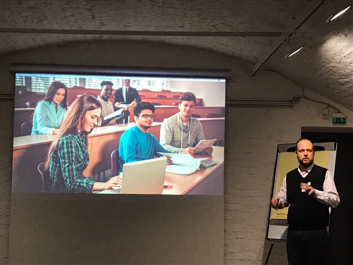 Opin tänään <a href="/sinebrychoffart/">Sinebrychoff Museum</a>’n, <a href="/kaikkienk/">Kaikkienkaupunki</a> ja <a href="/HeritageHubs/">Heritage Hubs</a> yhteiskehittämisen kokemuksista. Oli myös ilo jakaa omia ajatuksia ihmis- ja oppimiskäsitysten merkityksestä yhteiskehittämiseen sekä fasilitoimalla päivän opit. Kiitos! #yhteiskehittäminen #palvelumuotoilu #LaureaUAS