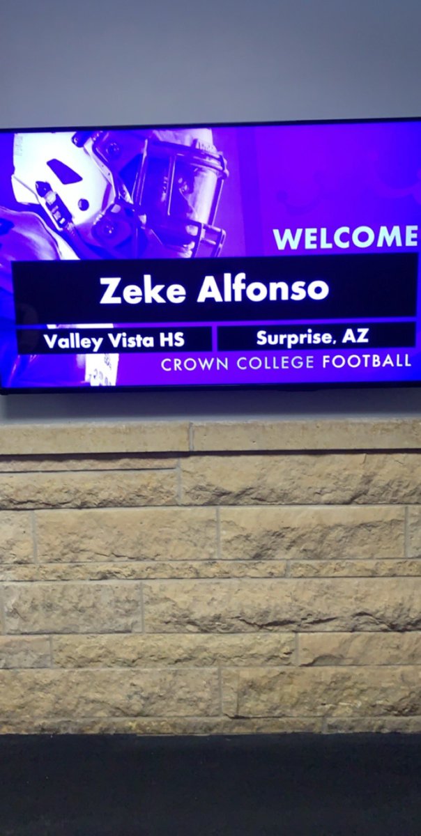 zekey__'s tweet photo. 100% committed! Excited for the future! All glory to God! #WEnotME @CrownCollegeFB  @MonsoonFootball  @CoachPerrone https://t.co/8XiJdsdDMv