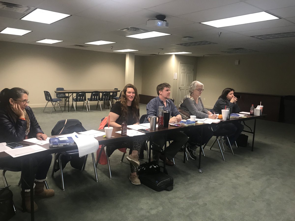 DoraTrekell's tweet photo. #Lufkindeafedlanguageandcommunicationtraining!!#werock!! https://t.co/2GAqshHxrX