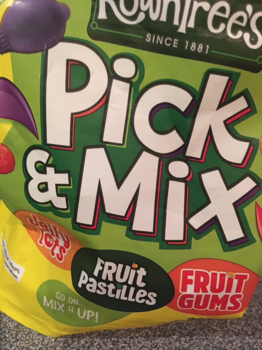 NickyMoody's tweet photo. @ROWNTREES SO excited to discover these but then imagine my disappointment when there were only 2 fruit pastilles &amp; about 5 jelly tots in the pack!!!😭 https://t.co/RxDkElu7RP