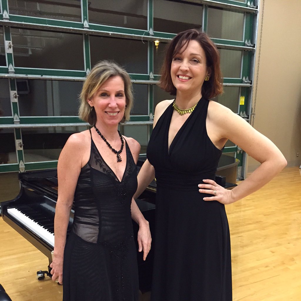 FREE concert at <a href="/FryeArtMuseum/">Frye Art Museum</a> this Saturday 2PM featuring music for voice, piano, and viola duo. See lmcseattle.org for complete details. <a href="/MollyKForde/">Molly Knight Forde</a>