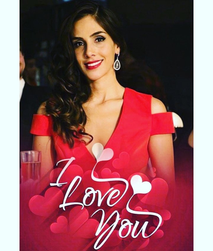 FCsandraechever's tweet photo. Eres quien admiro muchísimo, amo verte triunfar #SandraEcheverria https://t.co/bmpeblnhFN
