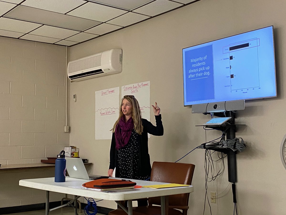 AmyScaroni's tweet photo. If you told me 5 years ago how often I would mention the words "dog poop" as a professor of Water Resources I probably wouldn't have believed you. #pickitupalready #bacterialpollution https://t.co/2aXpkWxrVV