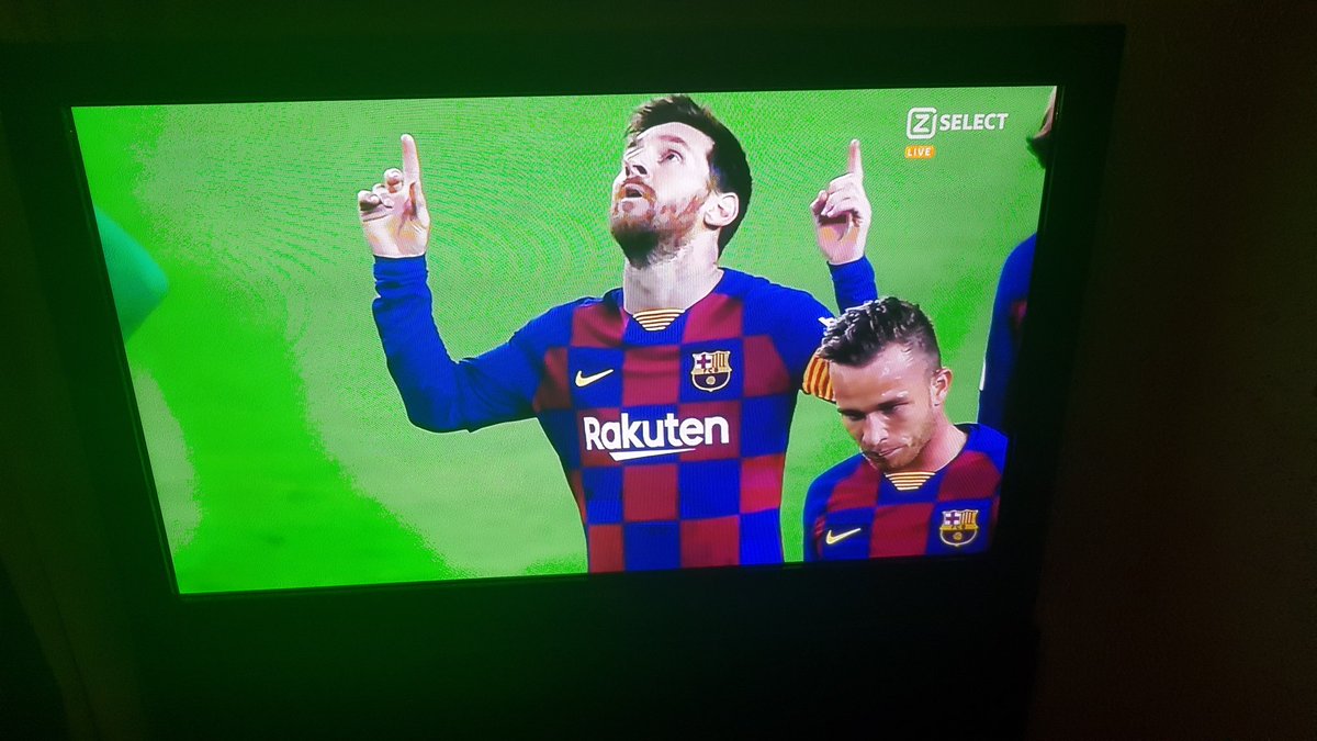 CasualCulture's tweet photo. 5-0 👑🐐 #GOATisCuler #Messi 💪🏼😎🤙 @ivanrakitic #CopaBarça #BarçaLeganés  #ViscaBarça #Mésqueunclub #ForçaBarça @officialpes @KonamiUK @FCBarcelona_cat @FCBarcelona #THEPITCHISOURS #TheEvolutionOfFootball #WhereTheLegendsPlay #PlayingIsBelieving @ZiggoSport https://t.co/I11NJR1Jyb