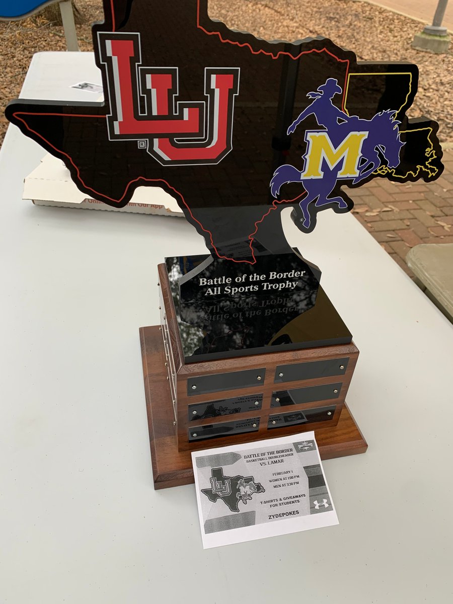McNeeseMBB's tweet photo. From long lines at the ticket booth last night to long lines for pizza at lunch! #THEWaveDontStop

#BattleOfTheBorder on deck!!!!!

🤠🤠🤠 vs 🐦🐦🐦 https://t.co/6OhEJeAjRx