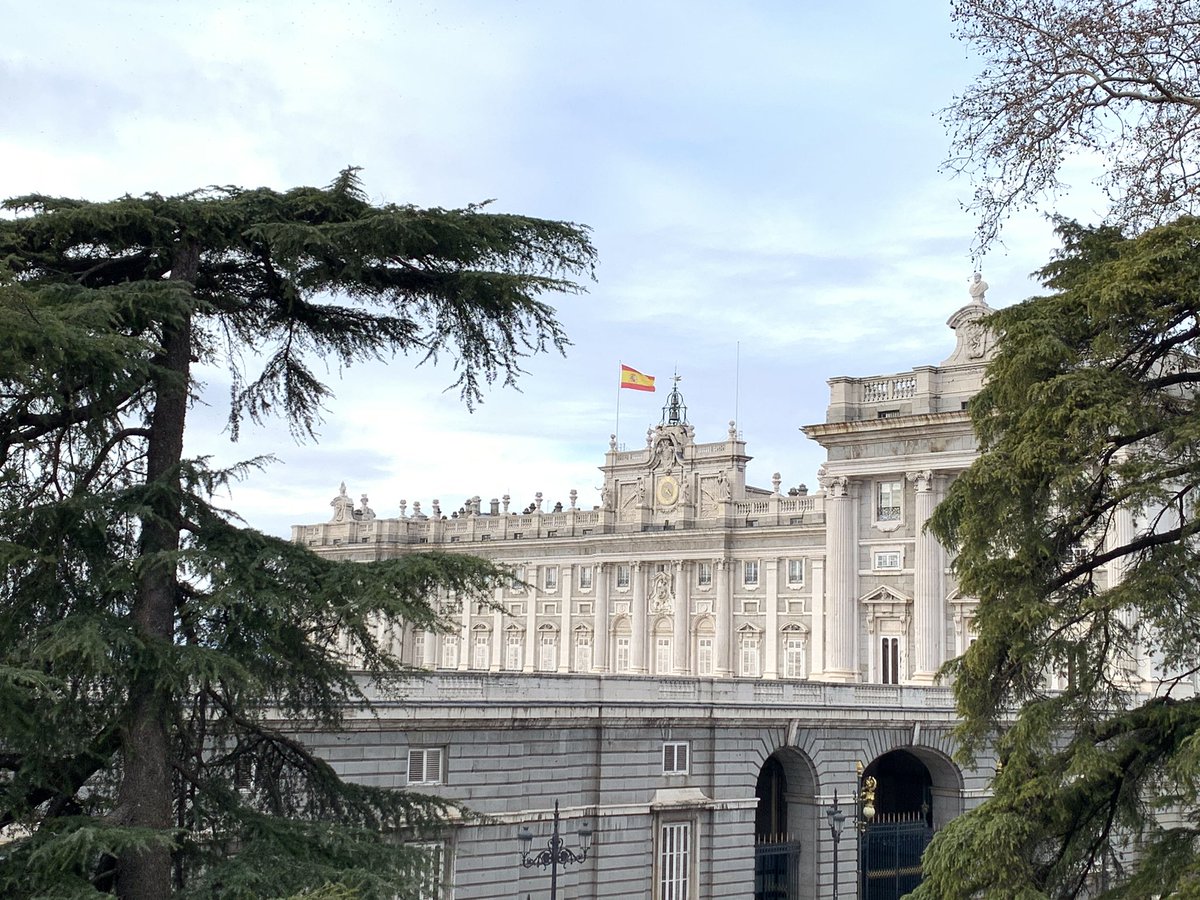 Nicholls_FNDN's tweet photo. A great walking tour of Madrid for the @NichollsState group this afternoon #GeauxColonels https://t.co/QSzjQrIUm0