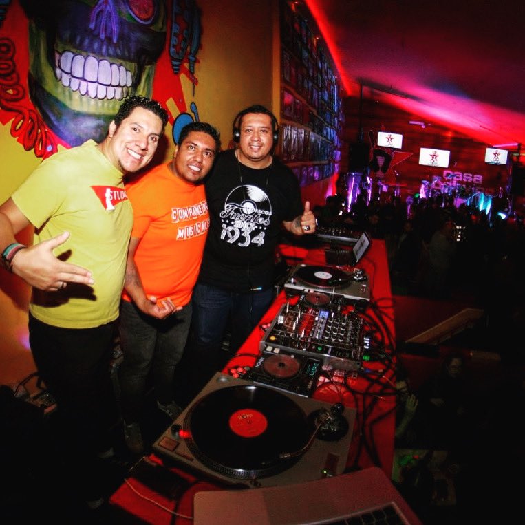 companerosmusic's tweet photo. #TBT la previa al concierto de los grandes @desordenpublico en la #FiestaPreJamming https://t.co/dacsOpmKQX