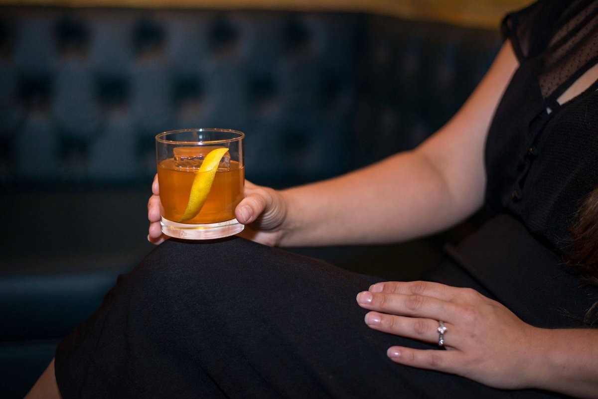 EmbarkMarketing's tweet photo. Heading to New Braunfels? Swing by the swankiest place in town, @SidecarNB, for a classic Texas Mesquite Old Fashioned.
πΈ: @KodyMelton
#embarkmarketing #sidecarnb #newbraunfels #oldfashioned #nb https://t.co/UwJxaUtqiK