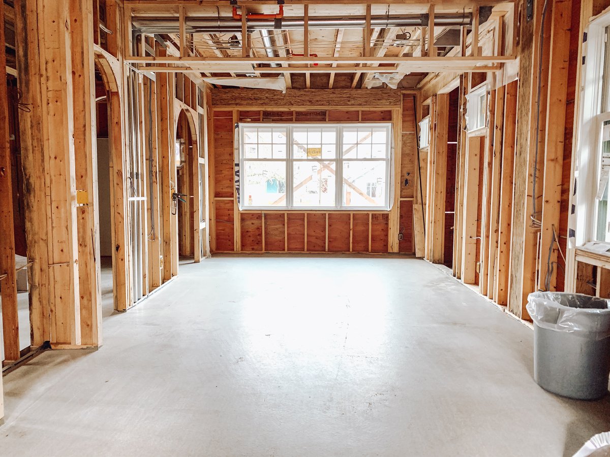 The_Clay_Way's tweet photo. At Clay we pride ourselves on keeping our sites clean, and our Site Manger Craig always rises to the challenge! Great work as always Craig 👏👏👏

Design: @s_gallop

#NewHome #CustomHome #NewBuild #ClayConstruction #OnSite #Teamwork #YVR #Vancouver #Cambie https://t.co/PRCq9vQTeh