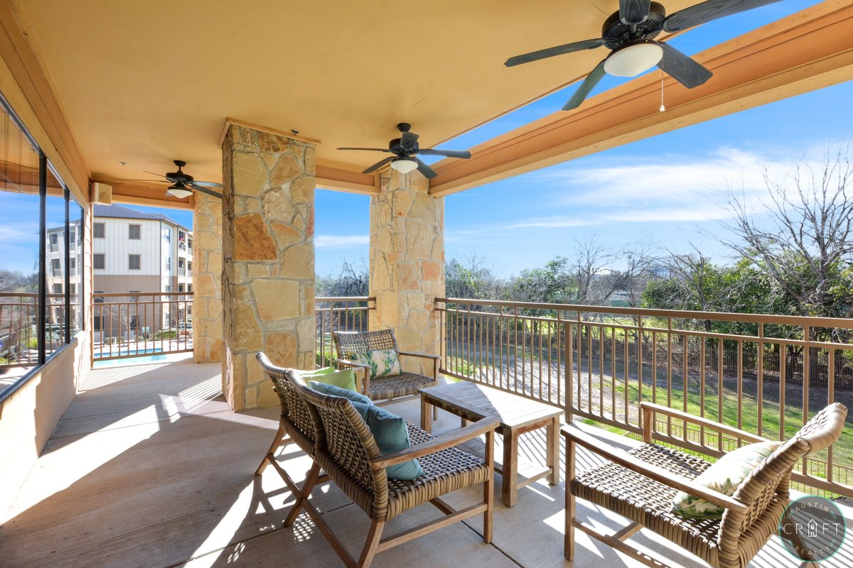 craftapartments's tweet photo. Central Austin...but feels like youโre camping ๐
Live in the thick of it while enjoying unparalleled privacy.
โ
1/1 @ $1,404โ
2/2 @ $1,795
#craftyourlifestyle #craftapartmentlocators
#austinapartments #austinrealestate #austin #austincondos https://t.co/y6UPCFZXMd