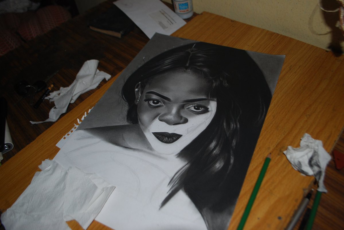 AgboolaChristo2's tweet photo. So, you can get the cliche gift idea off your head, and polish off your love letter with an astute pencil portrait! #ValentinesDayOffer #WeAreFutarians #WeAreNigerianCreatives https://t.co/qPZgdtOWMx