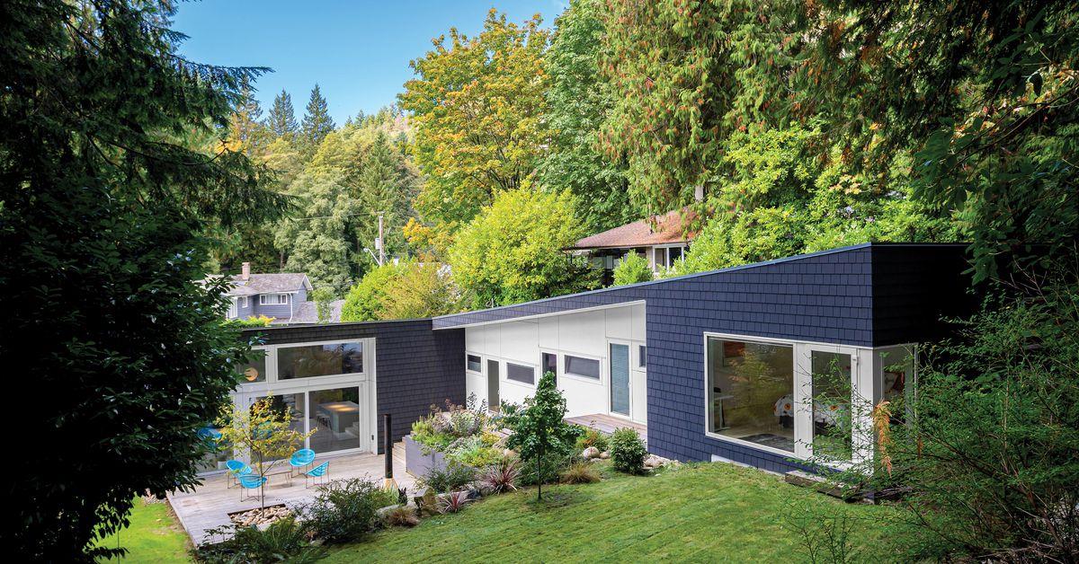 jaxhomesco's tweet photo. Each bedroom is on a separate floor and opens into the garden 😲 https://t.co/GTnC15Msm4 https://t.co/vb5MRL52J4