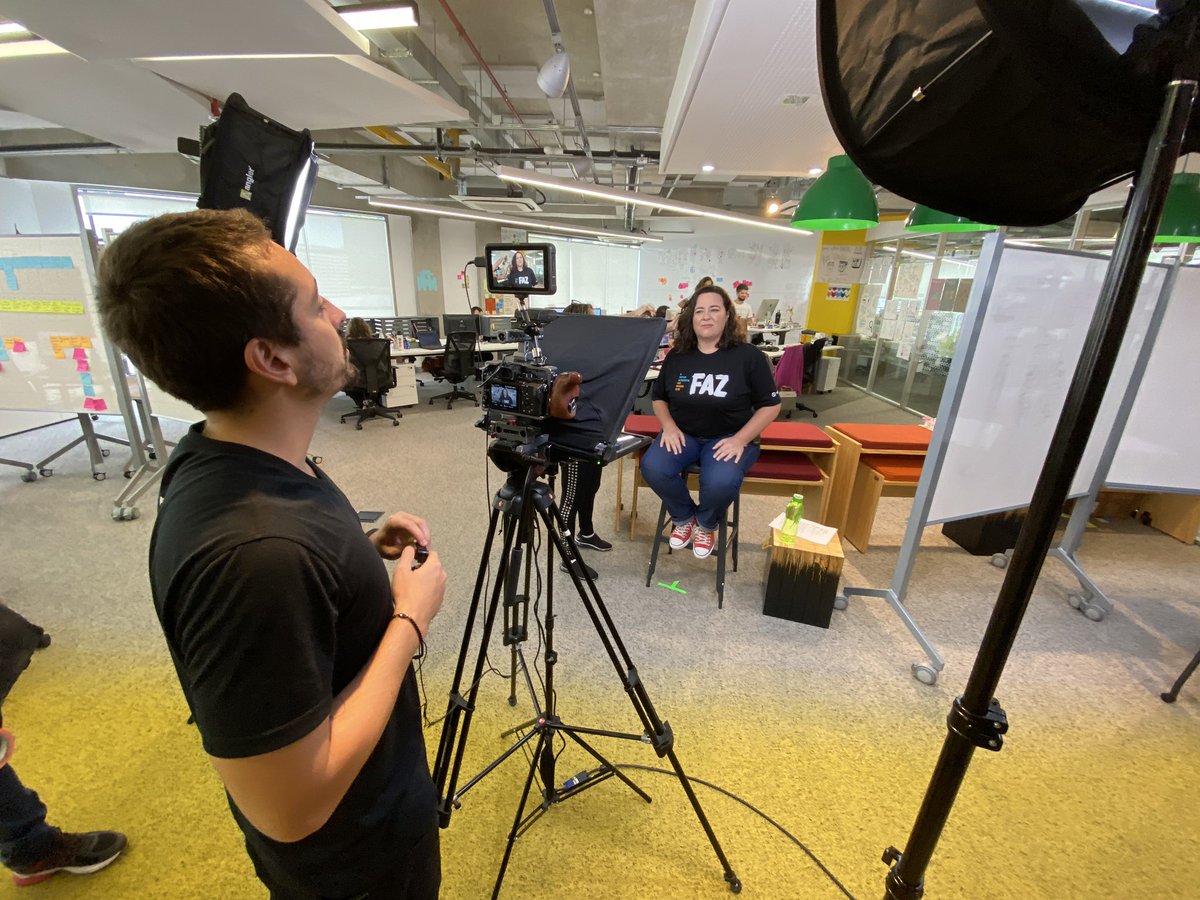 UXLabSP's tweet image. Lab cheio! Enquanto estamos montando o diagrama de afinidades do projeto Autoatendimento, a Universidade TOTVS está gravando um novo vídeo sobre o trabalho deles e utilizando o laboratório como cenário.
#UXLabDays