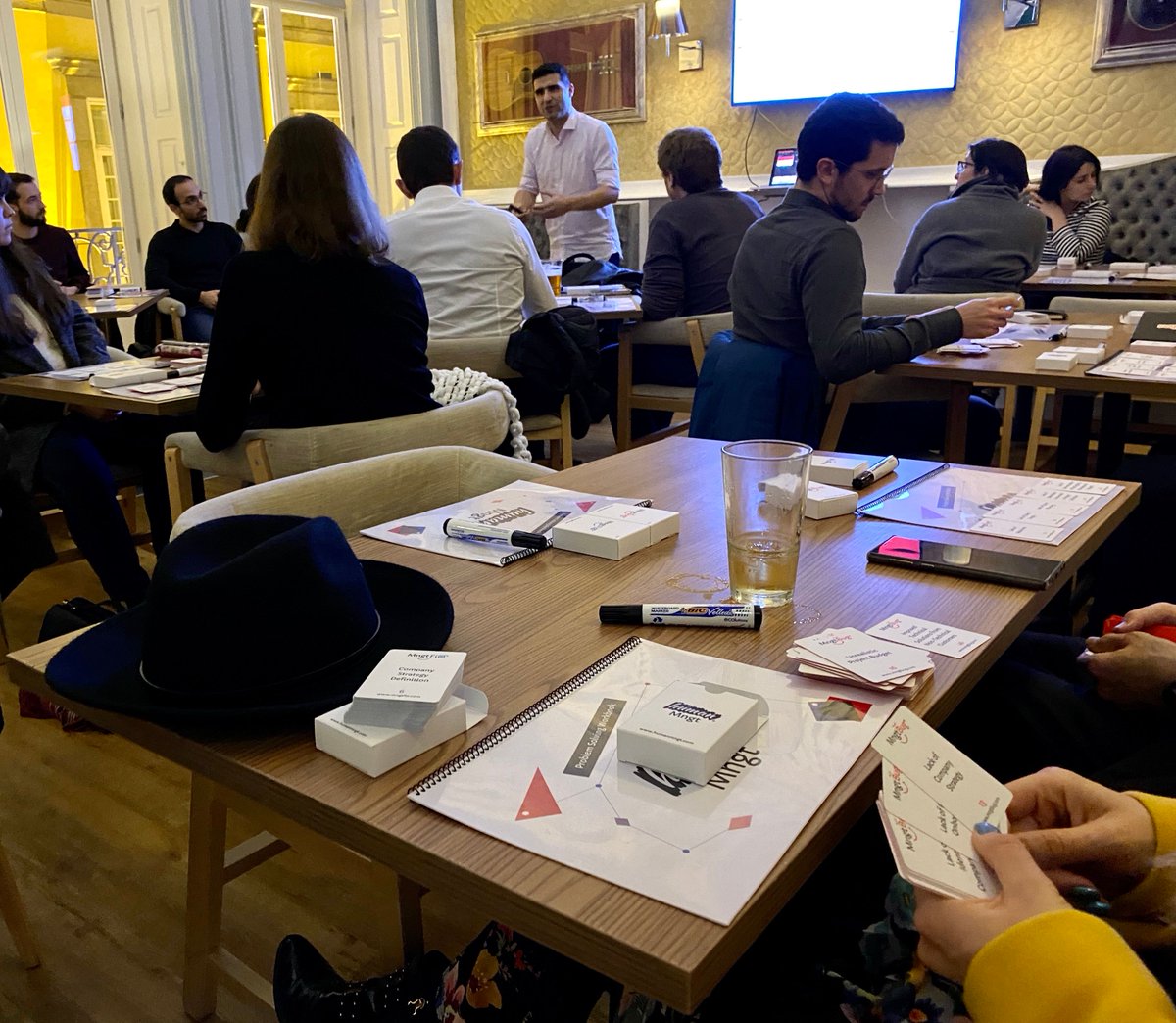 agile_connect's tweet photo. ⏰ Time to navigate through the #mngtbug and #mngtfix cards from @HumanMngt to find problems, impacts, causes and possible solutions 🛠💡 https://t.co/yzPlXNjd5r