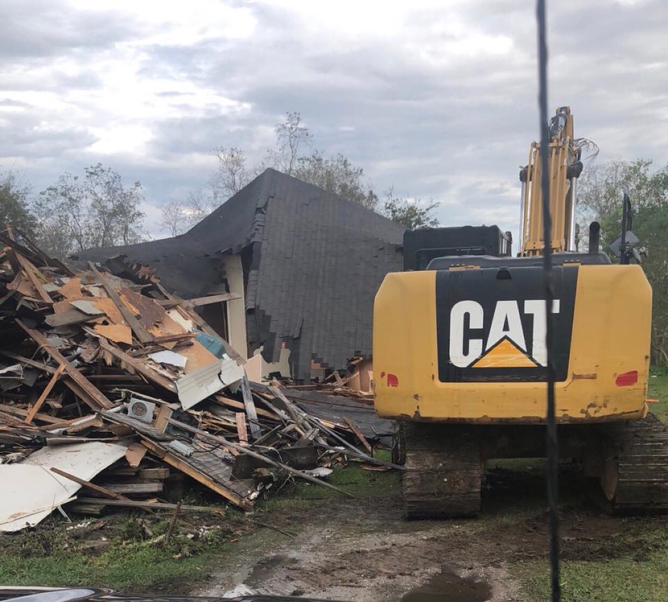 VantagePointCo1's tweet photo. Demolition Work, BBB Accredited, 409-209-5222. https://t.co/3Ty8yjbMZ9