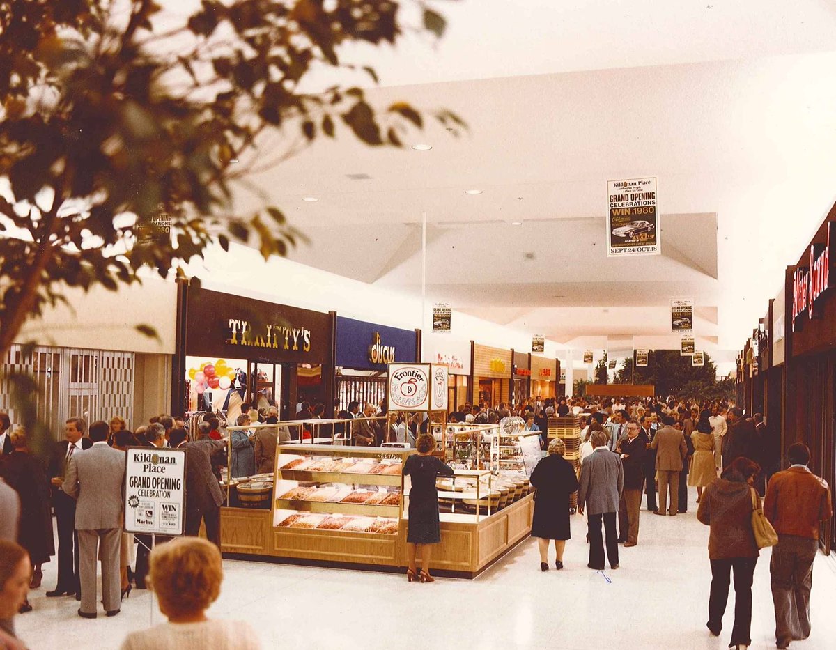 KildonanPlace's tweet photo. THROWBACK THURSDAY π
This photo was taken in Dominion Foods wing during our grand opening in September 1980. Who remembers Discus Records or The Teacher Store?
#wpg #winnipeg #ywg #onlyinthepeg #explore204 #fortheloveofwinnipeg https://t.co/hIARbiYIux