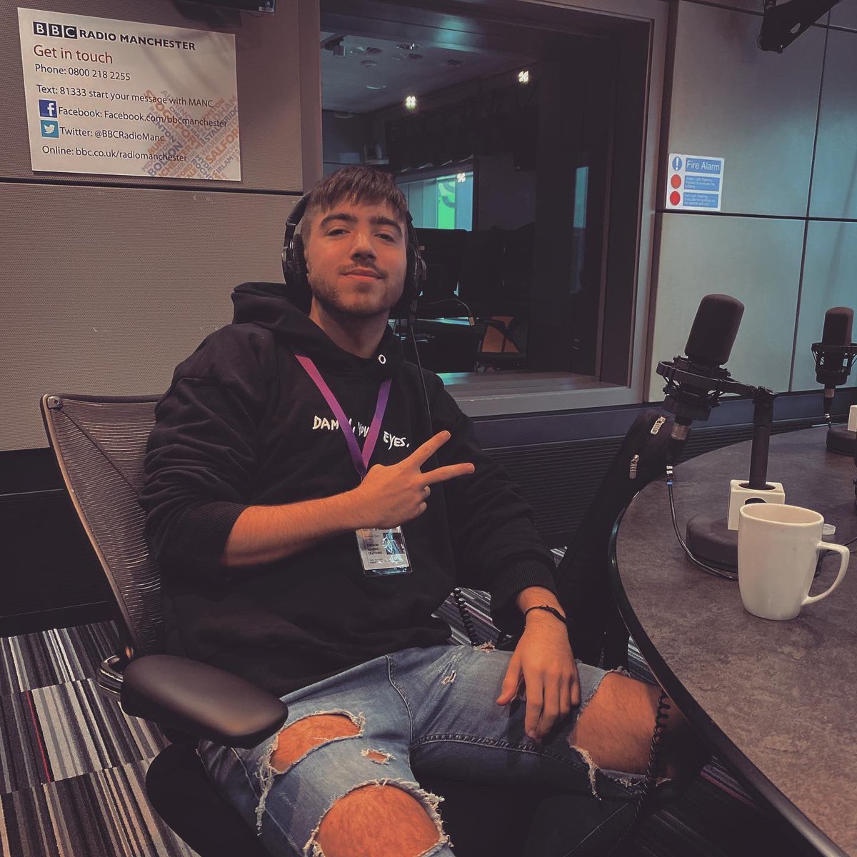 chrisburrows_03's tweet photo. Massive thank you to @trowie and @BBCRadioManc for having me on the show &amp; playing my new single. I can’t thank you guys enough for your endless &amp; continued support since day 1. Absolute legends 🙌🏼💯♥️ https://t.co/KG0w4dxr8e