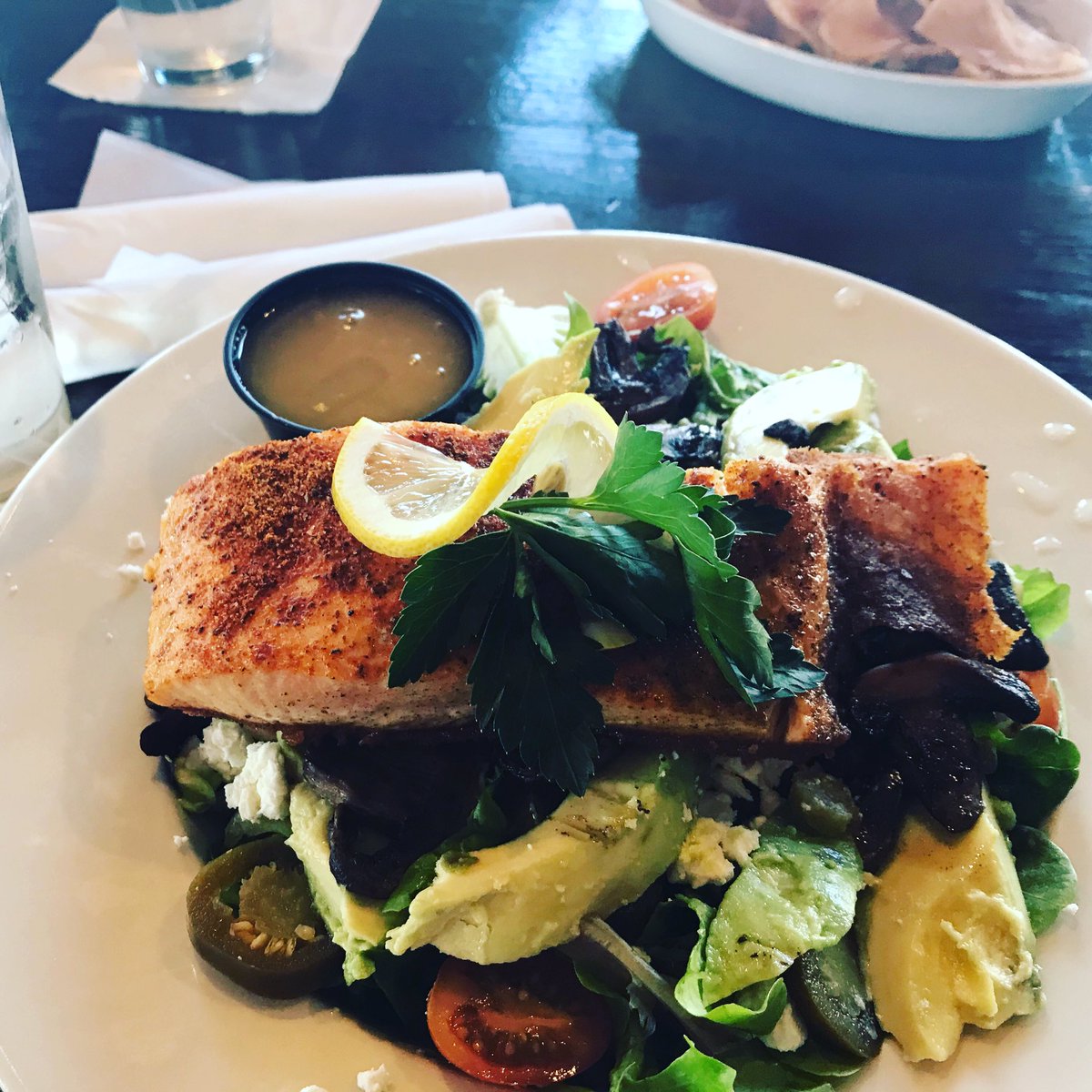 alwaysexquisite's tweet image. I highly recommend The Grille @Avalon_Golf! The Salmon Avocado Salad is amazing! If you don’t know Bout this gem please make it a point to visit soon! @T_Prime_ features wonderful fine dining! Great meeting space! #TPrime #Salmon #NETWORKMARKETING