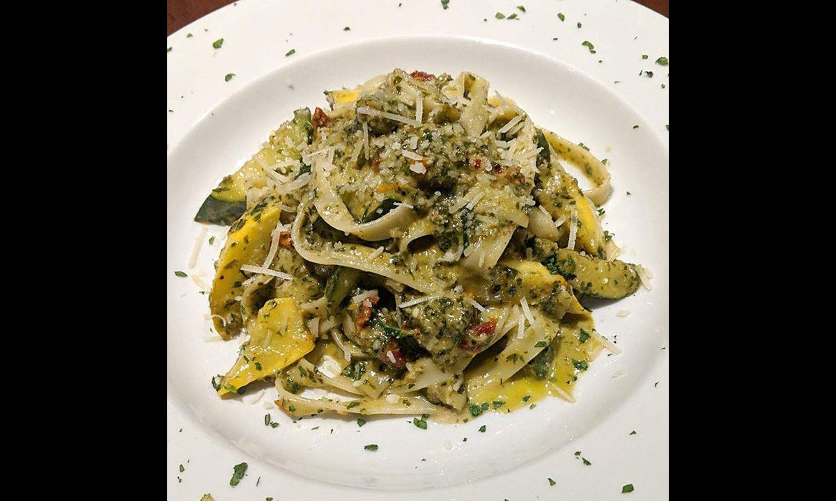 bitrsweetaptos's tweet photo. NEW! Our 20/20 Specials on Wed, Thurs &amp; Sun thru April 2020. Selected Entrées $20. Pesto Pasta, Bistro Steak, Mom’s Meatloaf, Chicken Parmesan. Selected Wines $20. Napa Cellars 2017 Chard &amp; Cab. #deals #restaurantspecials #aptos #bitterswetbistro #aptosrestaurants https://t.co/kSpokLO6ZR
