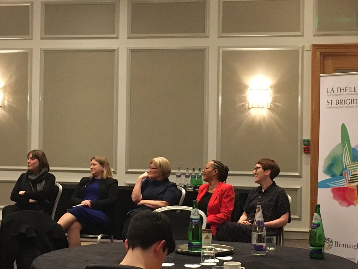 CBrogan_MedLaw's tweet photo. Fantastic discussion underway with an inspiring panel of speakers ⁦@jessphillips⁩ ⁦@caoilfhionnanna⁩ ⁦@MixedRaceIrish⁩ ⁦@brumirish⁩ ⁦@irishinbritain⁩ ⁦@IrelandEmbGB⁩ #StBrigidsDay #Birmingham https://t.co/zUNlxZRVV6