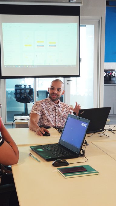 Hoje a turma de estagiários aqui da Atos teve um Workshop sobre Prototipagem, ministrado...