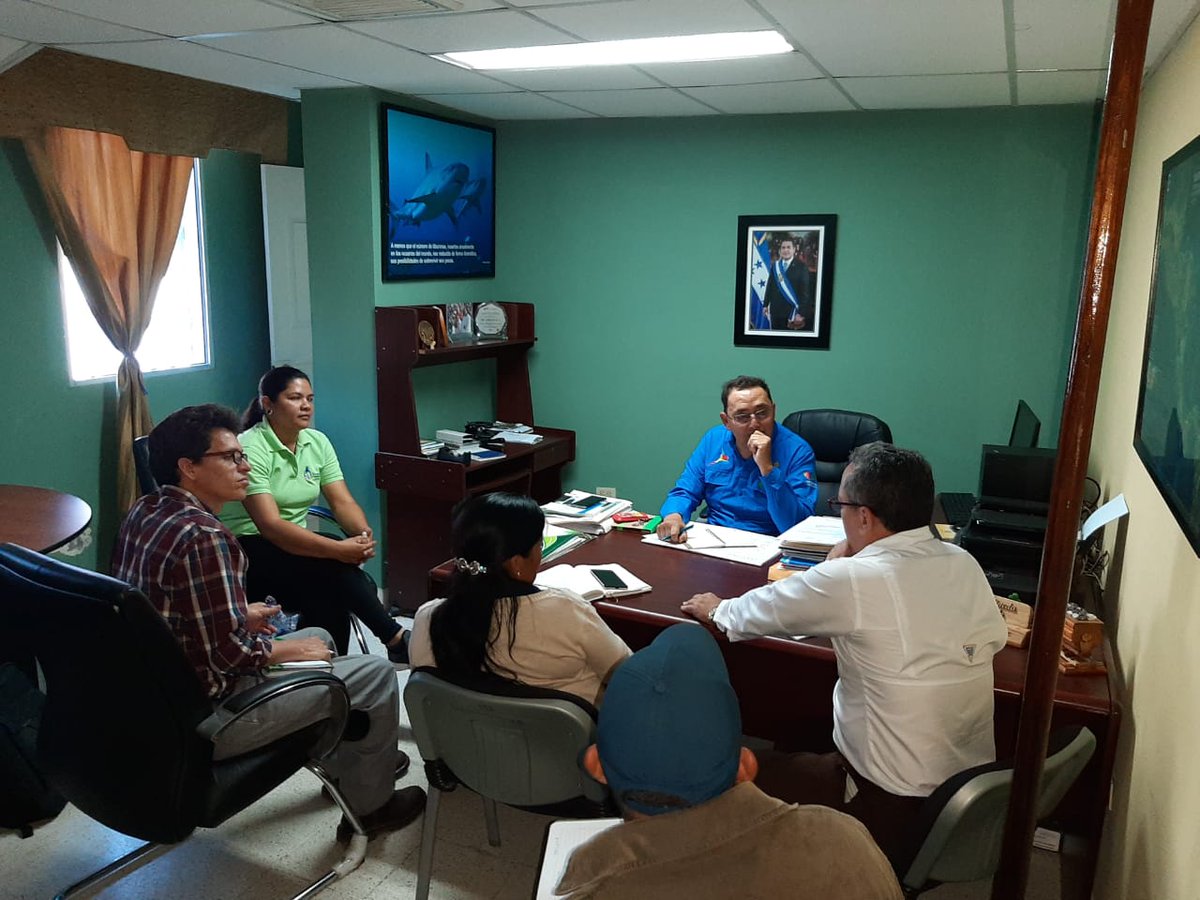 SNVCAMERICA's tweet photo. Participaron en la reunión el Viceministro #MiAmbiente, por #ASOMAINCUPACO su Director Ejecutivo, Presidenta y equipo técnico, y Carlos Navarro de la oficina Presidencial #ClimaPlus, con el propósito de coordinar las acciones para la conformación de los organismos de Cuenca 2/2 https://t.co/HyT07o0Pel