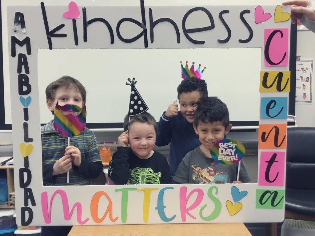 jg_risinger's tweet photo. Comanche Cares ❤️ Love this kind crew! Shout out to our Cafe Team for putting this traveling photo booth together this week! 📸💛 #kindnesseveryweek @Buffaloes_SMSD @MsHarlow_SW @MrsRush_5 https://t.co/tFrZZKtBHK