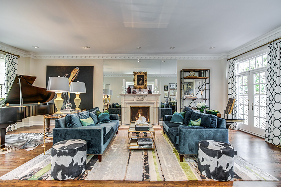 Every time we see this incredible interior from Sachiko Designs, our eyes find something new to look at. From the stunning mix of patterns to the fearless textures, this room is a stunner. Featured is our LANDSCAPE area rug.

#interiordesign #design #interior #homedecor