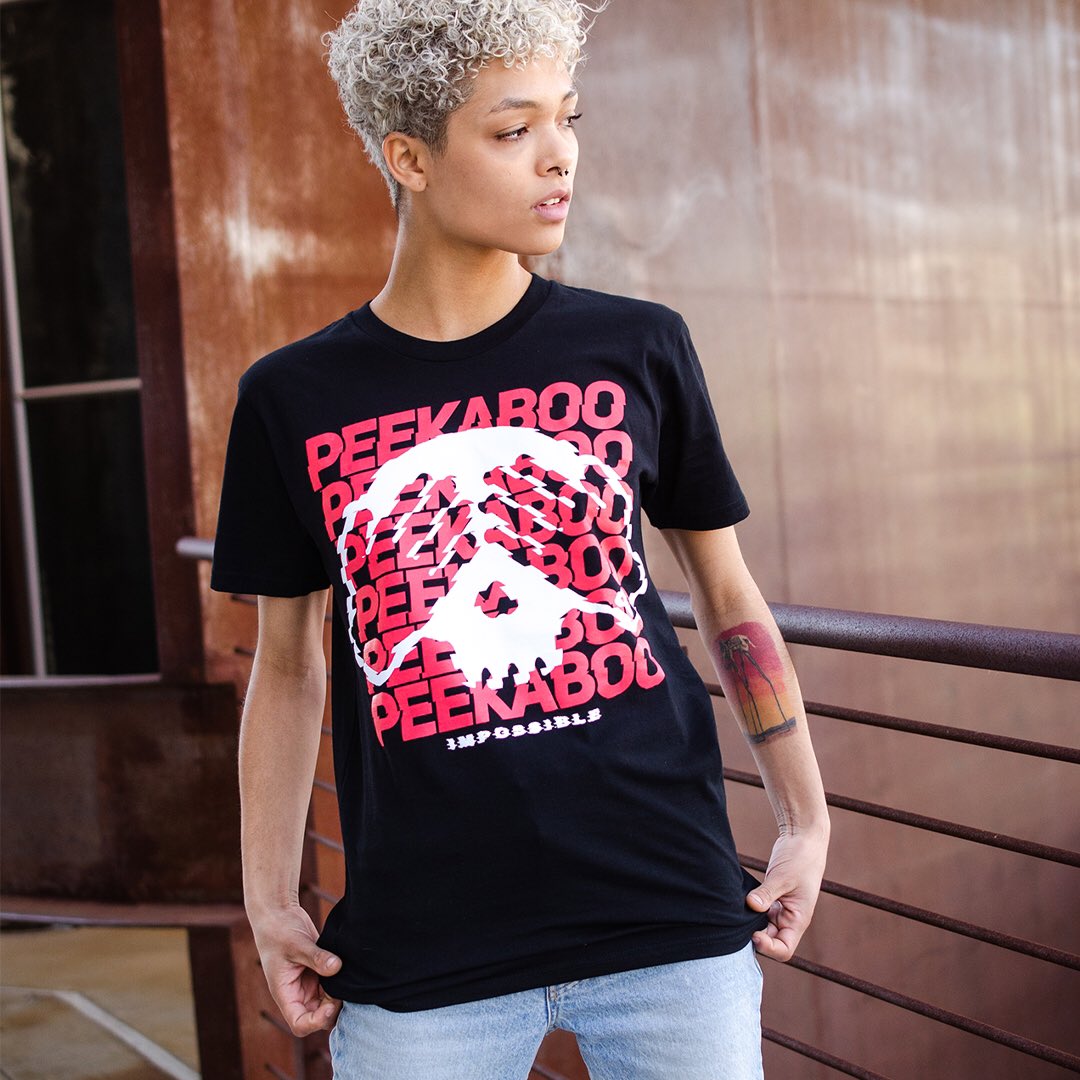 peekaboobeats's tweet photo. sneak peek of the new merch collection

avail exclusively on the impossible tour stops 👀🙈 https://t.co/hsHFLXNh2M