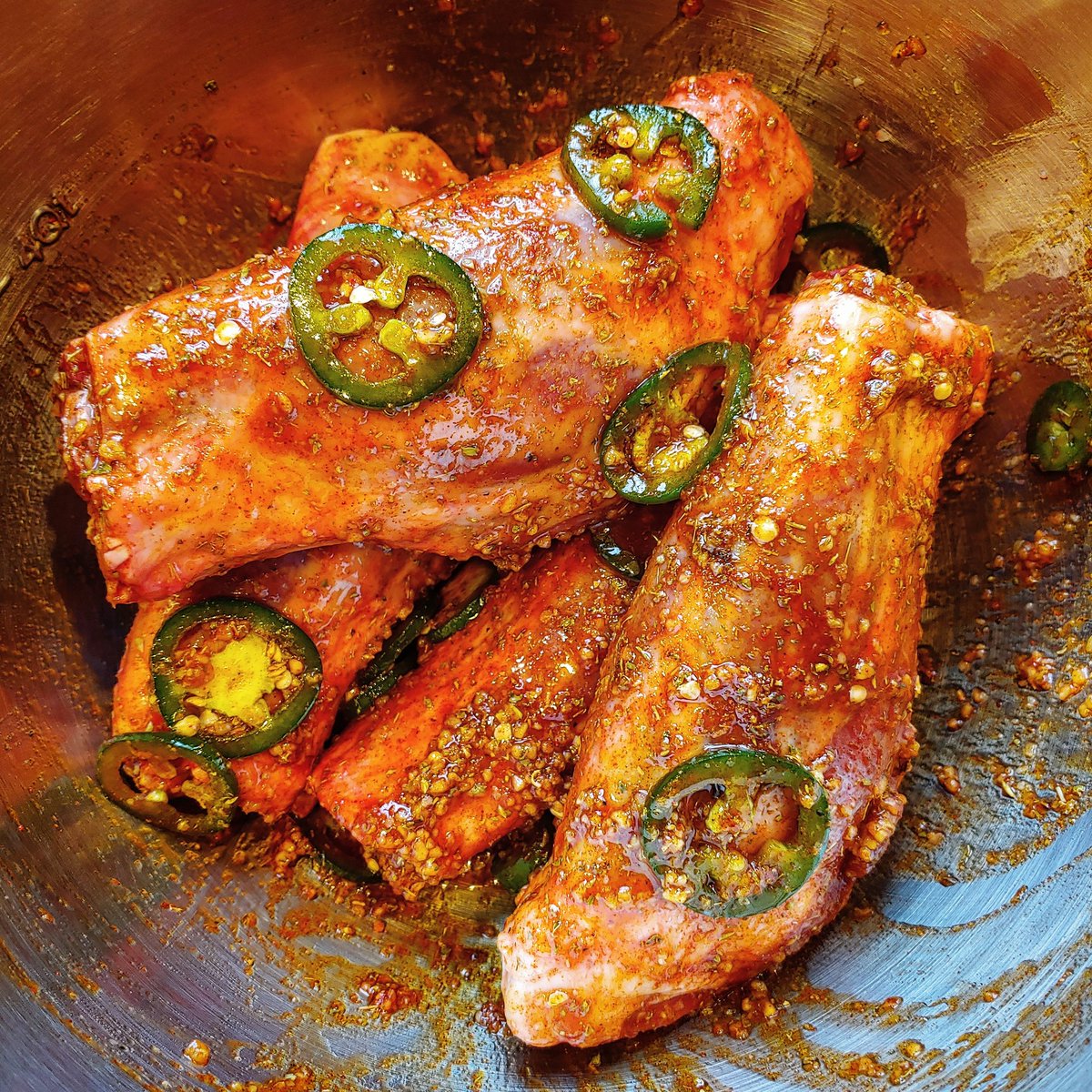 chebert13's tweet photo. Marinating some lamb shanks that are soon destined for the pressure cooker. Glad I'm a #GirlDad of two pretty awesome and adventurous eaters. #GuineaPigs #PlayingInTheKitchen #ChefChrisFD #FoodPorn #Foodie https://t.co/8xeM5t8O9P