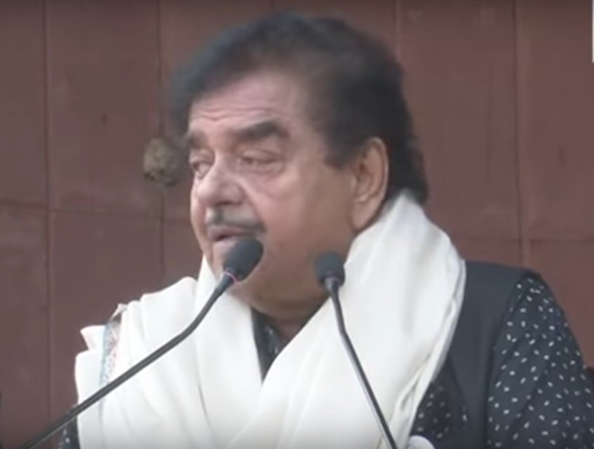 6NNNEWS's tweet image. #Indian ADAKAR #ShatrughanSinha #Kashmirion PAR ZULM K KHILAF #Modi SARKAR PAR PHHAT PARAY.
#India ME MAZHAB KI BUNYAD PAR LOGON KO TAQSEEM KIYA JAA RAHA HAI.
#China ME #Caronavirus SE CHAND ELAQAY SEAL HUWAY, AAP NE PURA #Kashmir SEAL KAR DIYA.
#ShatrughanSinha