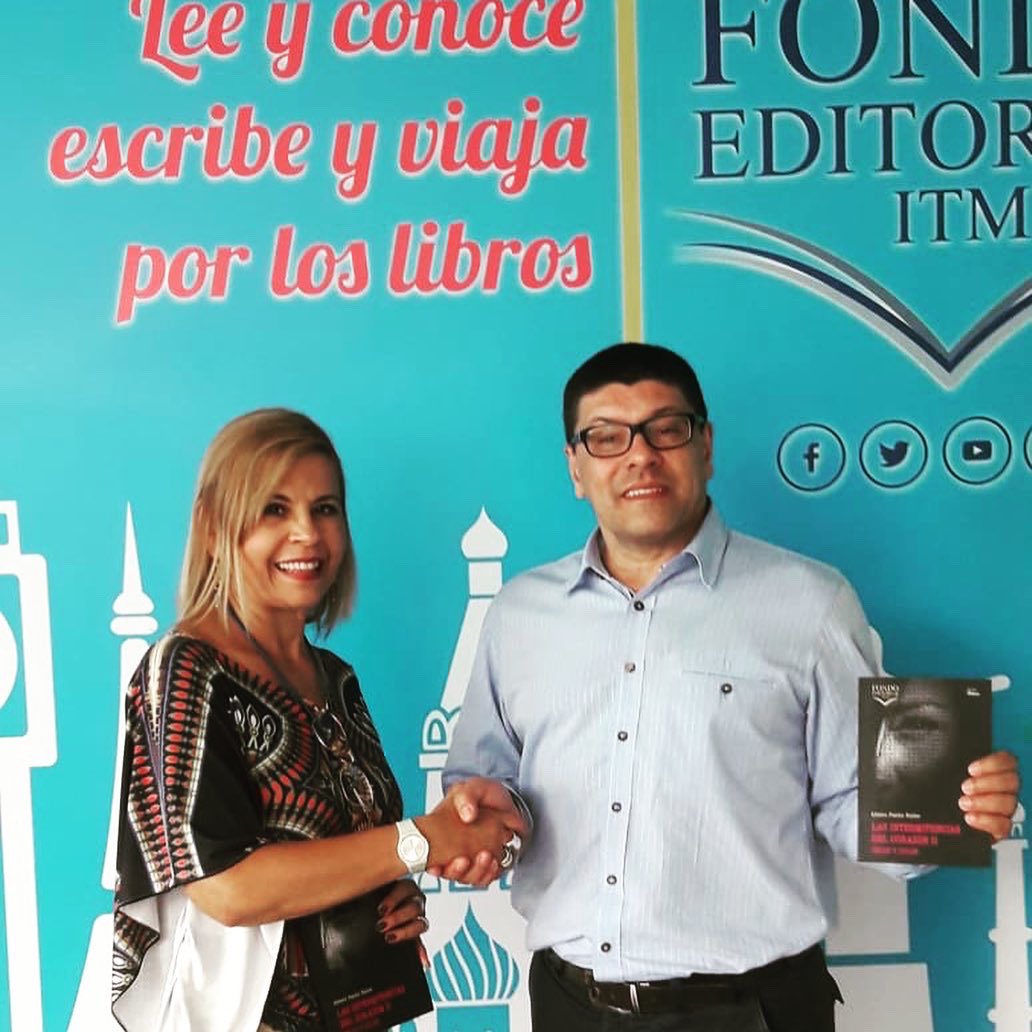 Editorial_ITM's tweet photo. Cerramos el 2019 y abrimos el 2020 haciendo entrega de las novedades editoriales a nuestros autores, quienes viven con alegría y satisfacción este momento en compañía del equipo de trabajo del Fondo Editorial ITM. 📚 📖
.
.

#familiaitm #libros #autores   #novedadesfeitm https://t.co/E1915TjtVJ