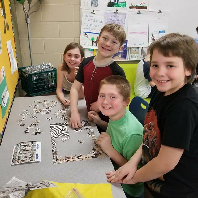 wathkegrade3's tweet photo. #3W was given some free choice time on their Chromebooks today. Over half the class chose to do something else. This group chose to work in a puzzle together. Great choice!! #gocrickets #fcgrade3 https://t.co/aJoUyDUh41
