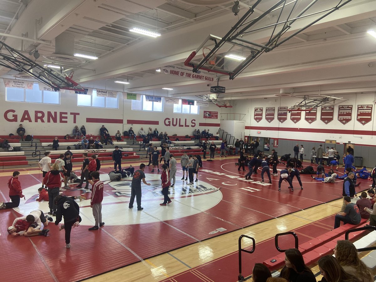 PBeachWrestling's tweet photo. Point Beach JV fight night!!!! #ptbeach #WeRBeach #fightnight @cnorthrupos @lforeseos @AthleticsBeach @PointBeachHS https://t.co/aeZ5CoDOg3