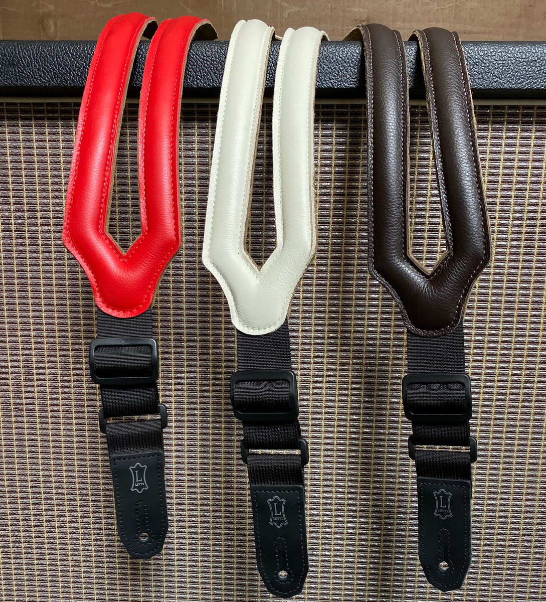 LevysMusic's tweet photo. Check out our new #RightHeight™ #Ergonomic padded straps colors! Now available in red, cream and dark brown. The split body style allows the best positioning on Shoulder to reduce fatigue 🙌 #PlayOn https://t.co/wDIsTsV6gk