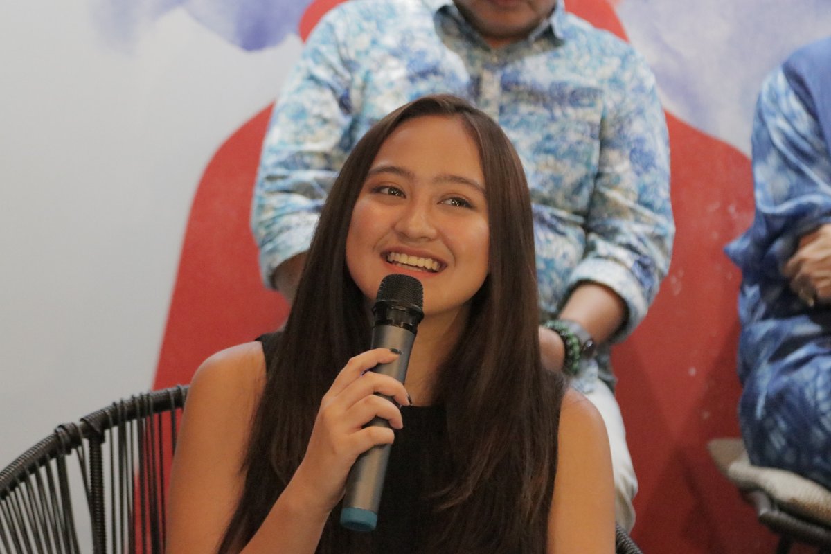 Salshabilla Adriani sebagai ELSA

#BERHENTIDIKAMU