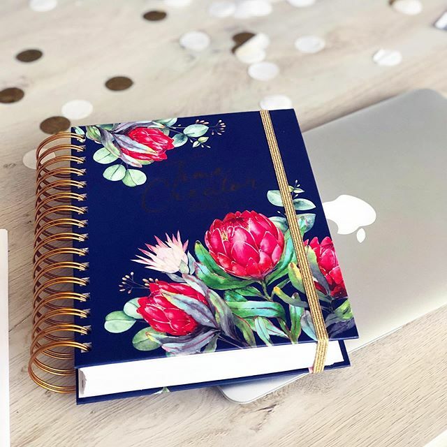 writing707's tweet photo. 🎉 I’m welcoming some new clients and prepping for some fun new surprise projects this week! 🎉 
What are YOU doing this week?!?!
🎉 
P.S. This gorgeous planner on my desk is the Time Creator by @tash_guthrie https://t.co/xeYncnjx3G https://t.co/Irj71gT0Ii