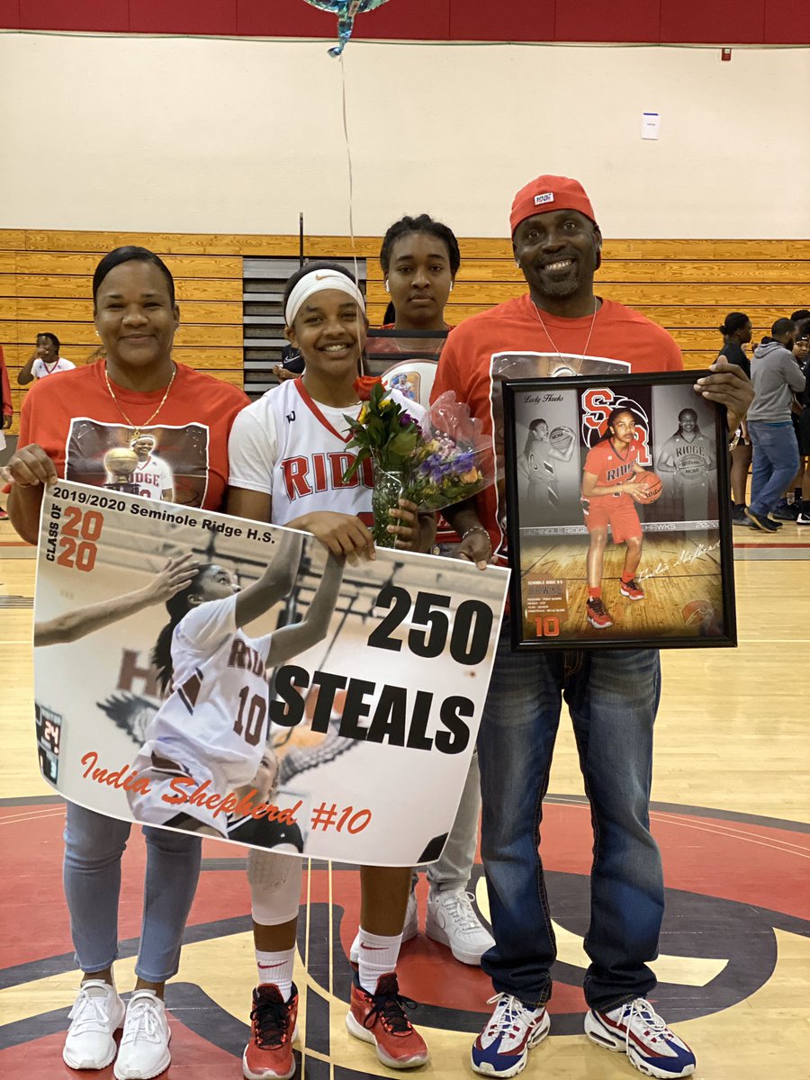 Senior Night was a Success 🖤❤️