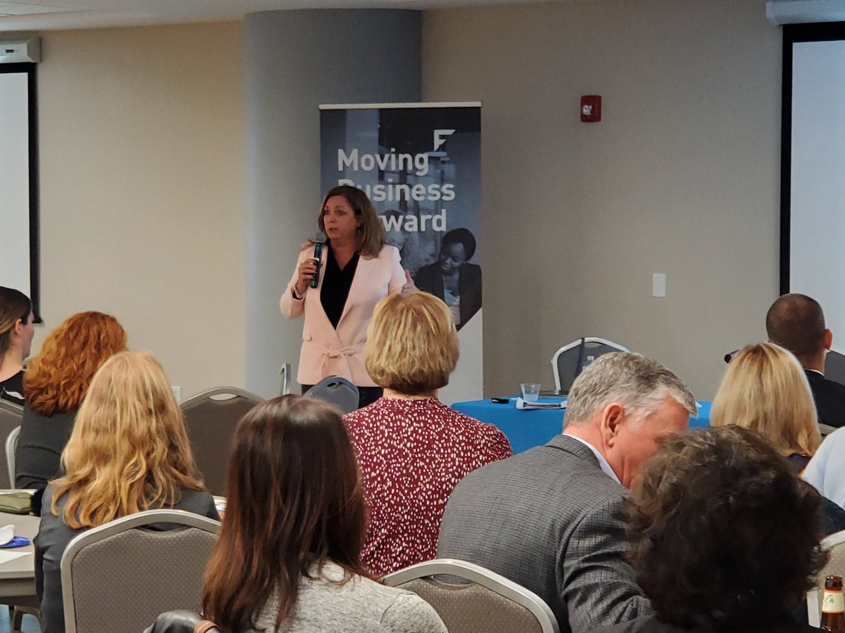 DwayneMM821's tweet photo. What a great turnout for @LeadershipFred Alumni Networking Event featuring Mayor O'Connor, Richard Griffin and Helen Propheter. LFC is a group of special people. #lfc2019 #bestclassever @fredcochamber @DynamicAutoMD https://t.co/lFj3sZe8ut