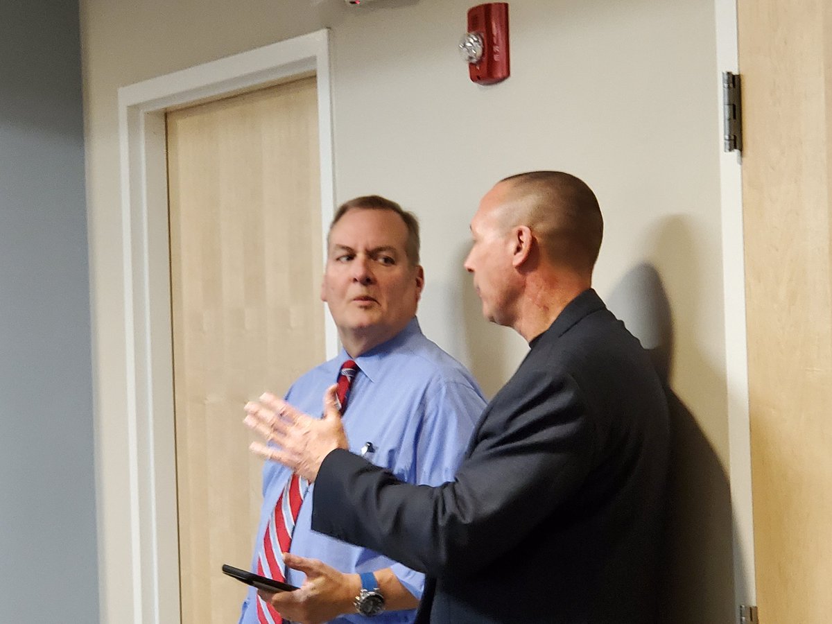 DwayneMM821's tweet photo. What a great turnout for @LeadershipFred Alumni Networking Event featuring Mayor O'Connor, Richard Griffin and Helen Propheter. LFC is a group of special people. #lfc2019 #bestclassever @fredcochamber @DynamicAutoMD https://t.co/lFj3sZe8ut