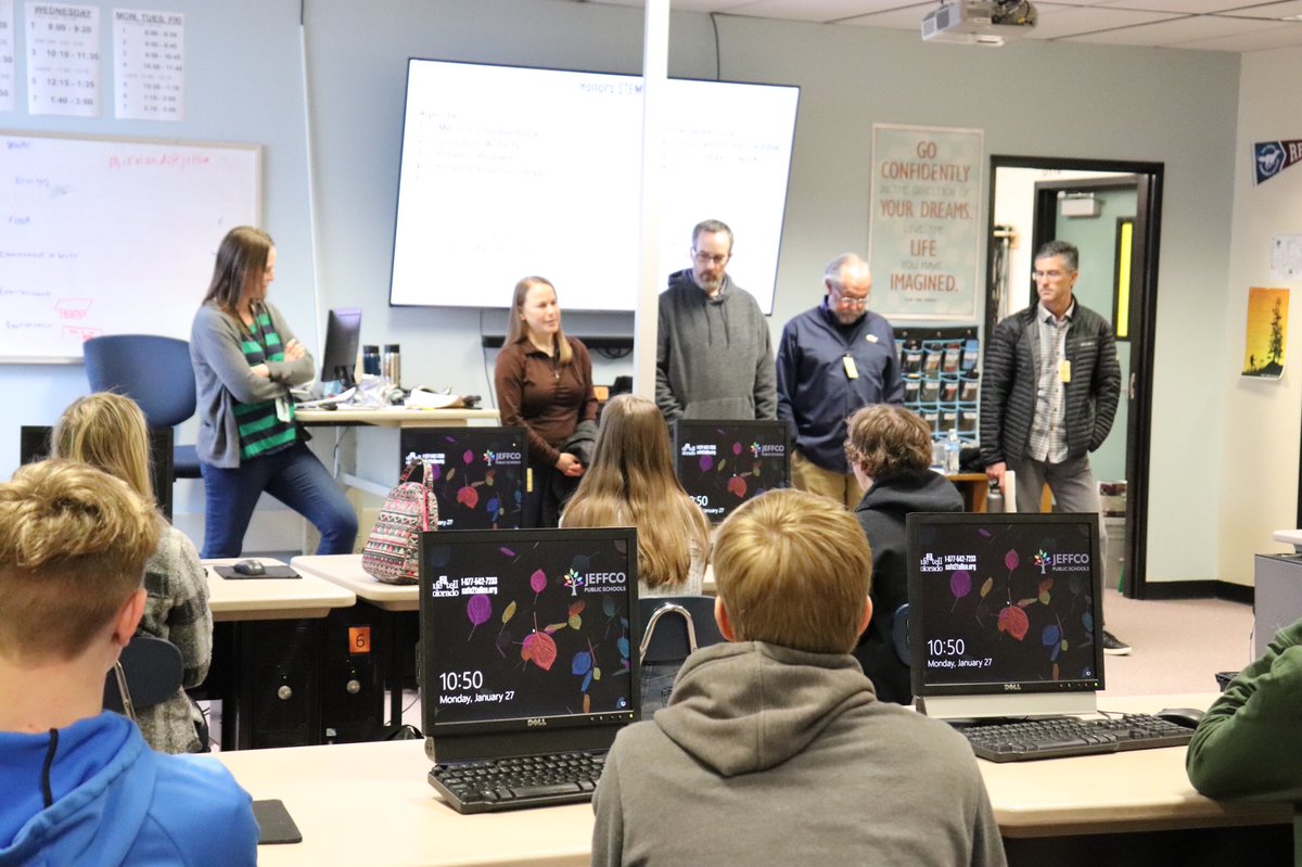 GMHSRams's tweet photo. Check out our Honors STEM students meeting with their industry mentor, explaining what their real world problem and solution is and getting feedback to make it better! #RamNation #TransformTheTask https://t.co/n0iKTd8vUw