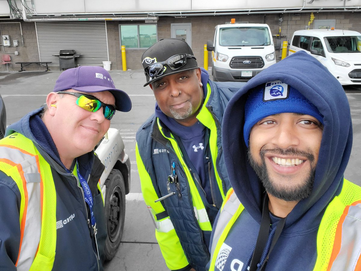 TonyBresciani's tweet photo. #UnitedConsistencyTeam #standardslead thank you @DenverRamp for hosting me these past 2 weeks. You have a solid core of Standards Leads to carry you towards further success in TCI and Core 4 @JMRoitman @KevinSummerlin5 @SalangaJ @RonDebe @DavidWisdomUA @Steveatunited https://t.co/FmoY0j8AuO