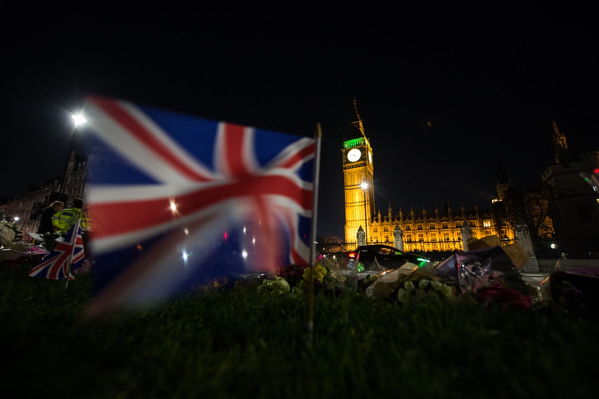 CardinalNichols's tweet photo. As the UK formally leaves the European Union, we have an opportunity to move beyond the divisions which have been evident at many levels in our society. Let us renew our commitment to each other through everyday acts of #kindness
#BrexitDay 
https://t.co/WtQFKy0pHJ https://t.co/aScA9ooZGD