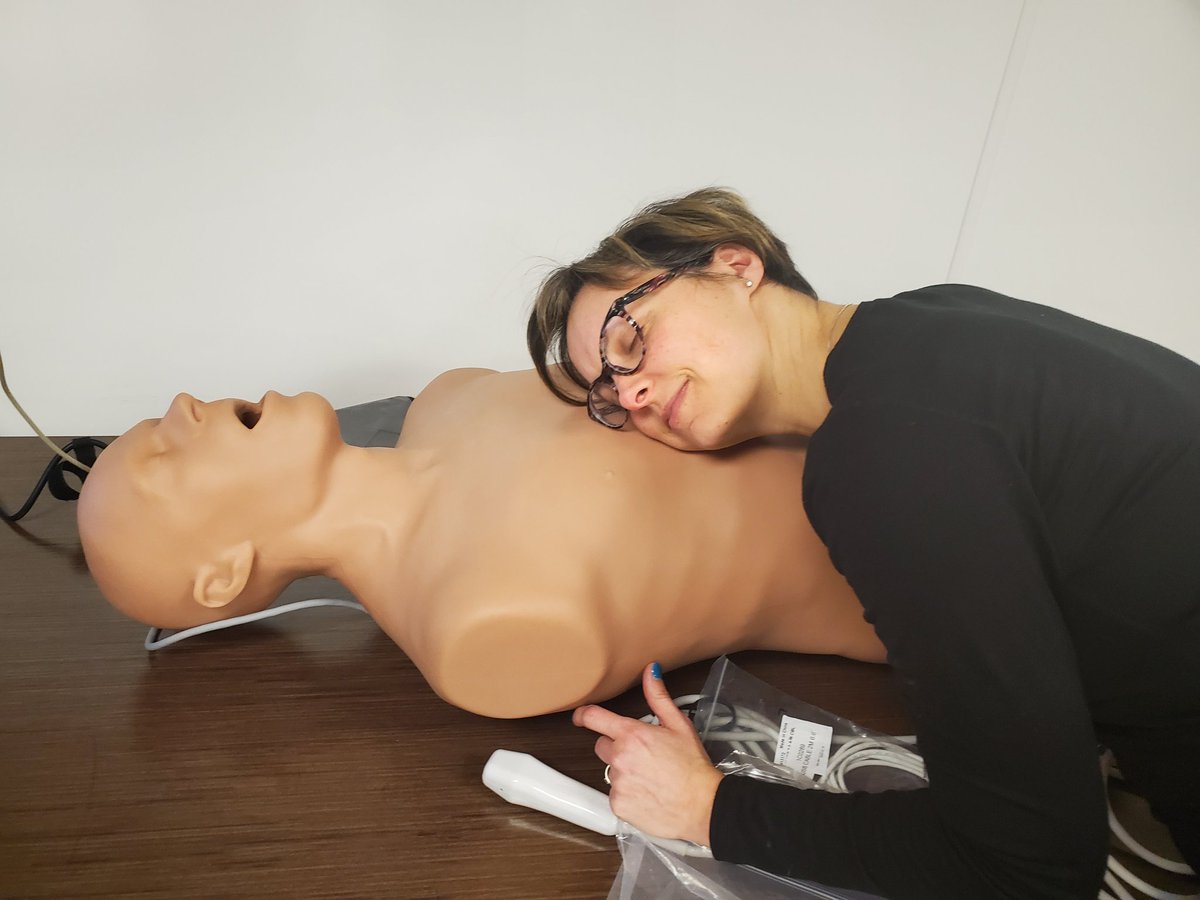 EMVision2020's tweet photo. #EMVision2020 teaching POCUS pulse checks tomorrow at our incredible community Emergency Medicine Conference

The tympanic method at its best!

@KateyKatey4
@alandrummond2
@CAEP_Docs
@LakeridgeHealth
@NourKhatibEM
@jshihmd
@TheSGEM https://t.co/F5gXF57lcF