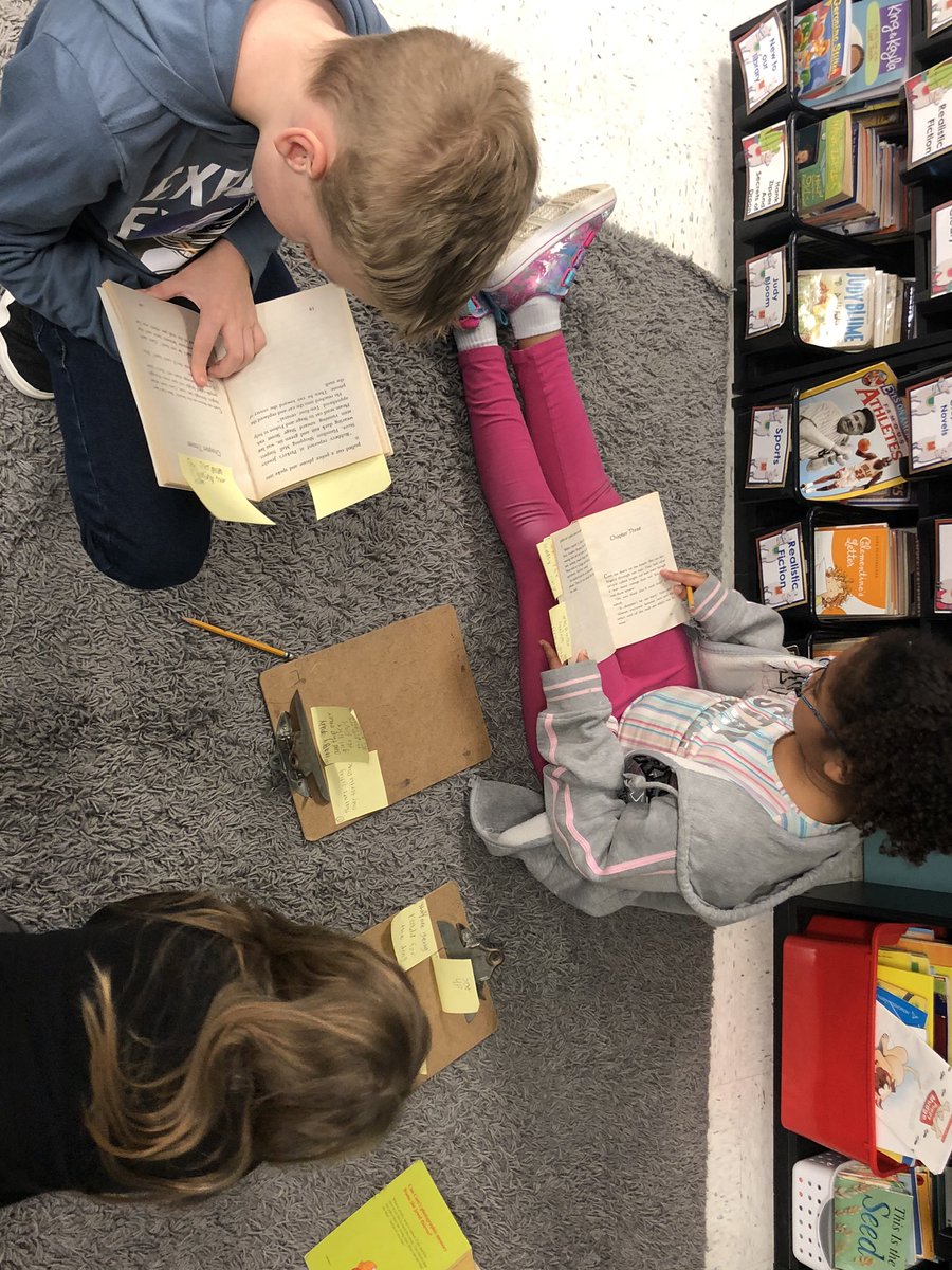 MrsLarsonOTE's tweet photo. Bigger books means using strategies to remember what we are reading! Read, think, talk, and jot 📚🗣📝❤️ @OTESchool @LucyCalkins #unitsofstudy https://t.co/Y8woS90j25