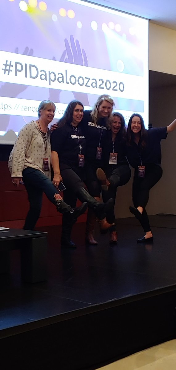 😷Dr. Kathryn Ann Kaiser😷 (@katkaiserphd) on Twitter photo An amazing line up of ladies organizing #PIDapalooza2020 :
<a href="/alicejmeadows/">Alice Meadows 🇺🇦</a> and two Marias, Helena and Stephanie. Rock on!! Thanks so much!! An amazing line up of ladies organizing #PIDapalooza2020 :
<a href="/alicejmeadows/">Alice Meadows 🇺🇦</a> and two Marias, Helena and Stephanie. Rock on!! Thanks so much!!