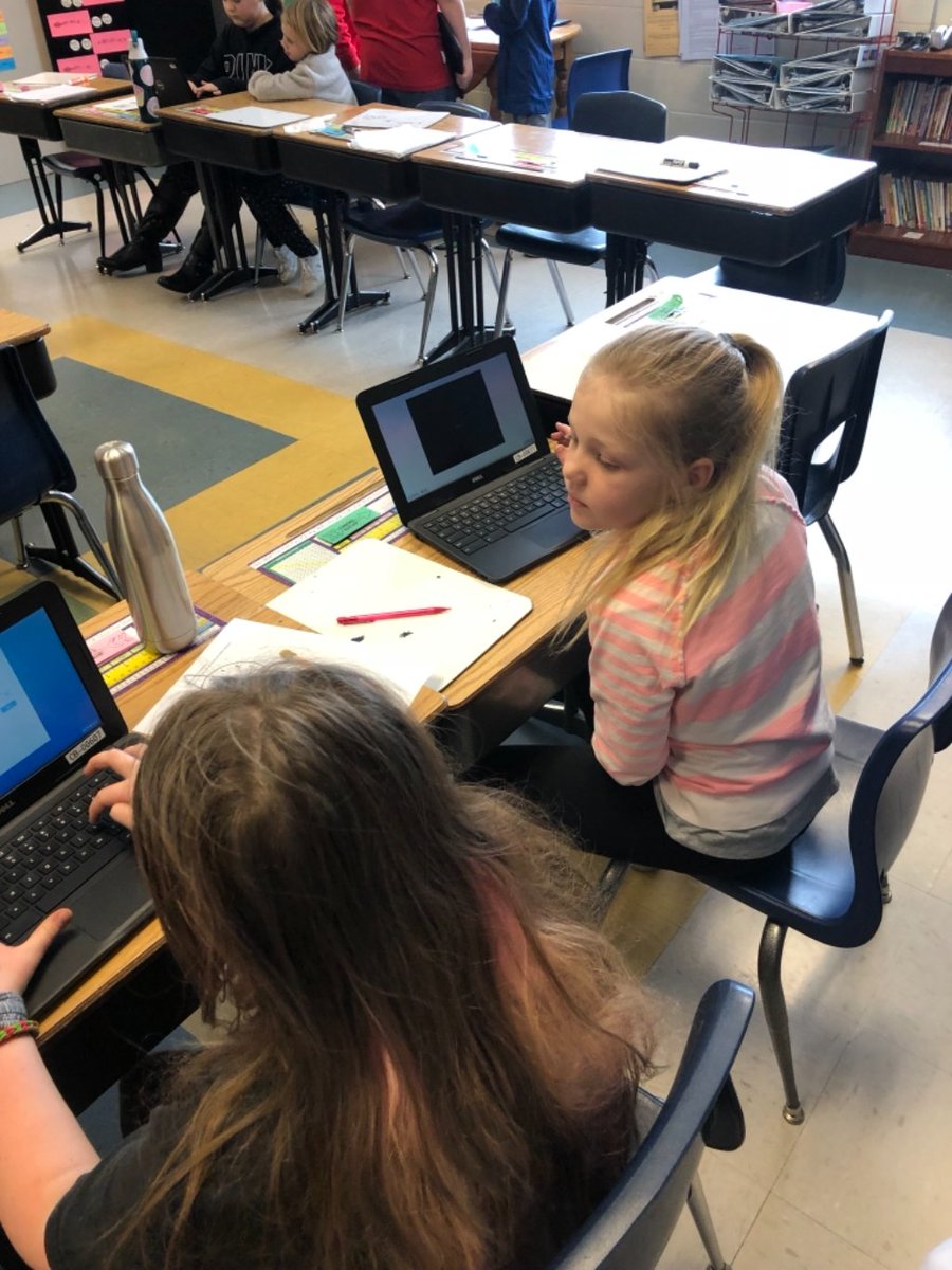OES220's tweet photo. 4th graders used QR codes to help solve math equations #oes220 https://t.co/Bmr7F8hHQo